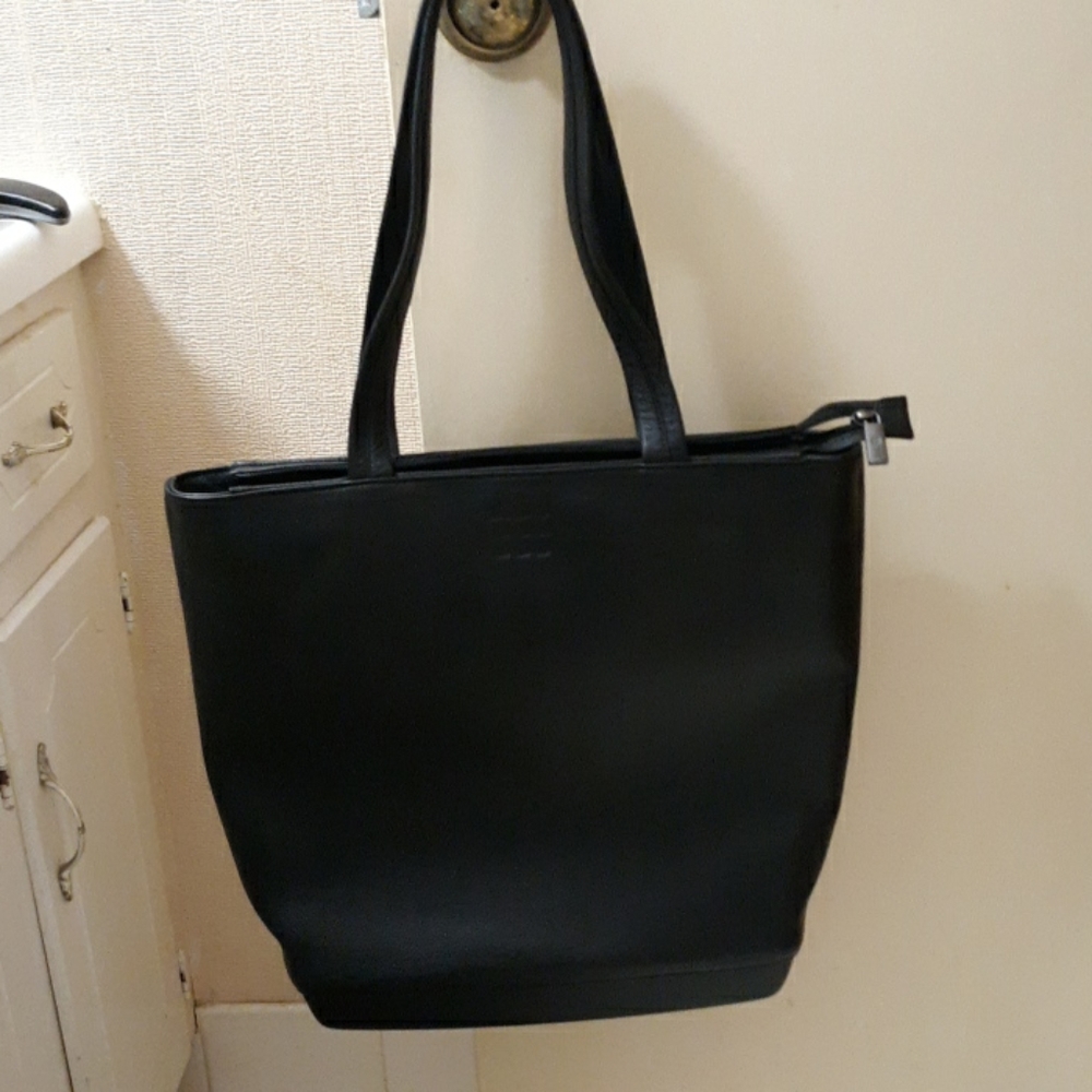 Final*Moleskine minimalist leather tote